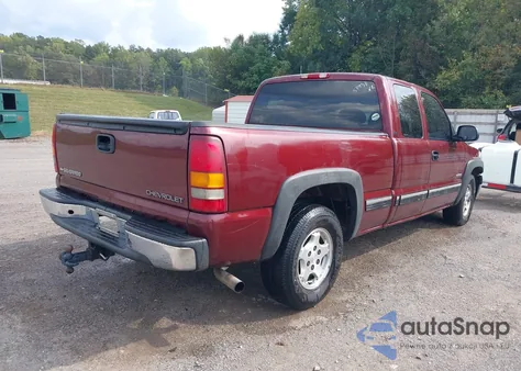 2000 Chevrolet Silverado 1500 Ls из США, поврежденный, VIN 2GCEC19T4Y1276262